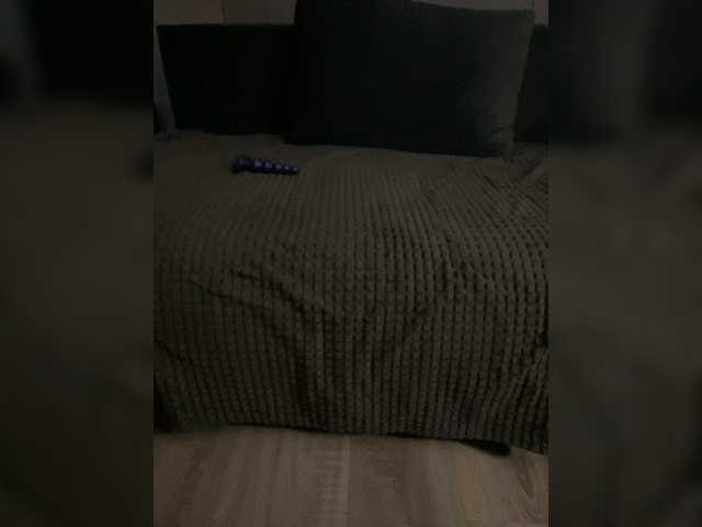 Hotsuka's BongaCams show and profile