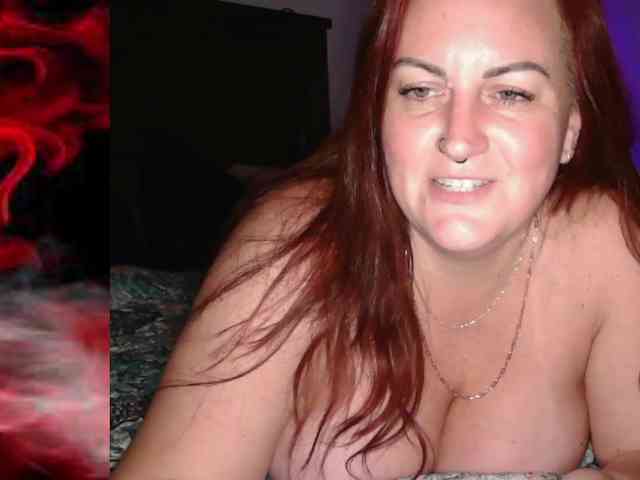 SouthernElle webcam