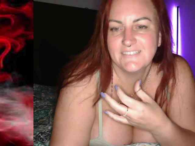 SouthernElle webcam