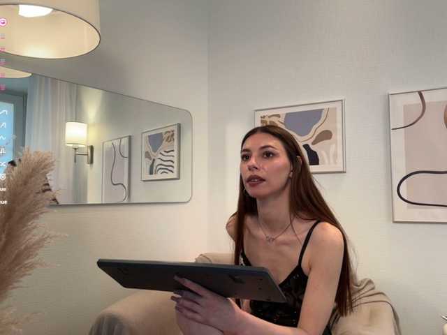 le modèle AmelieCrosby est en webcam porno dans un show sur le site bongacams, il possède les tags suivants: White/Caucasian,Brunette,Shaved