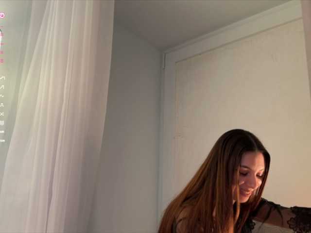 видео AmelieCrosby