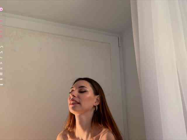 AmelieCrosby Live Webcam on BongaCams
