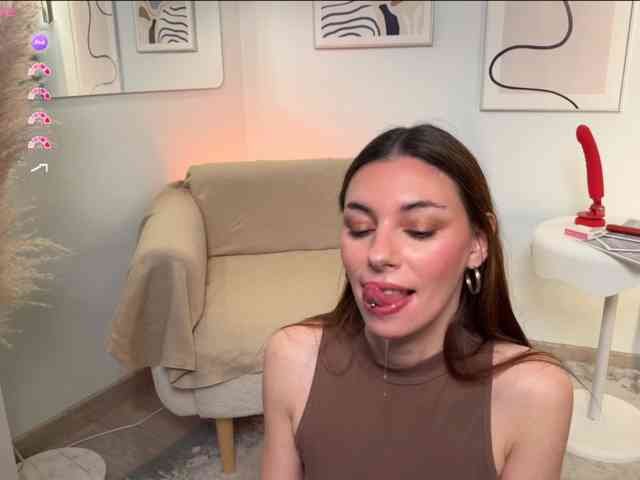 AmelieCrosby AmelieCrosby