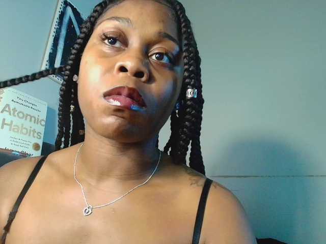 Naomiruty's BongaCams show and profile