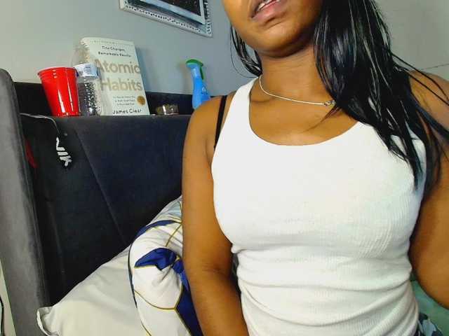 Naomiruty's BongaCams show and profile