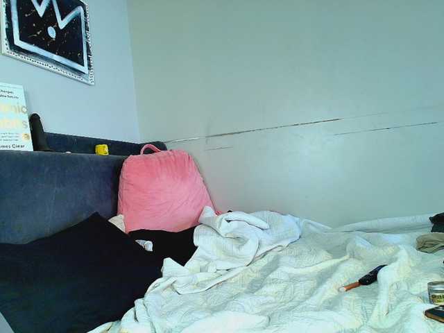 Naomiruty's BongaCams show and profile