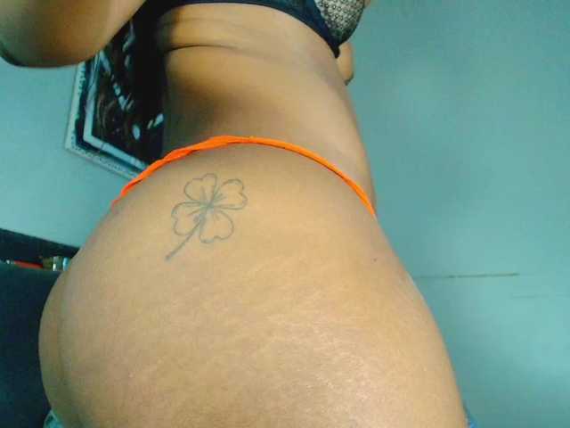 Naomiruty's BongaCams show and profile