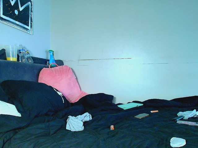 Naomiruty's BongaCams show and profile