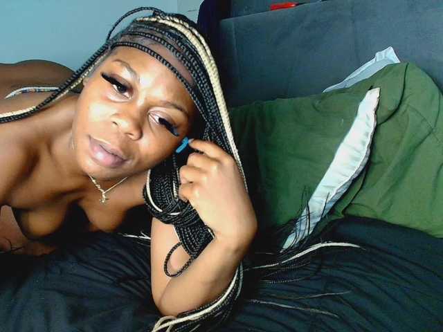 Naomiruty from BongaCams