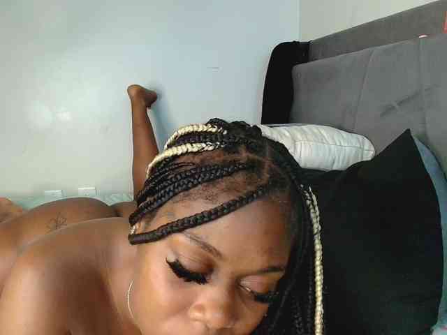 Naomiruty webcam