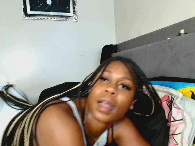 Naomiruty webcam