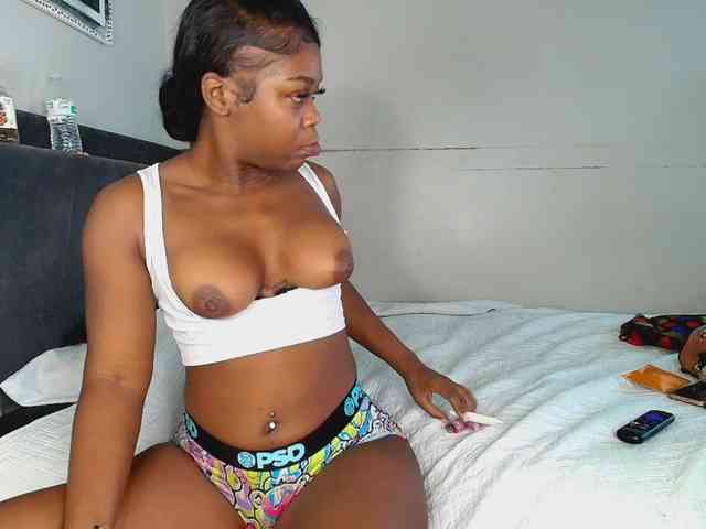 Naomiruty webcam