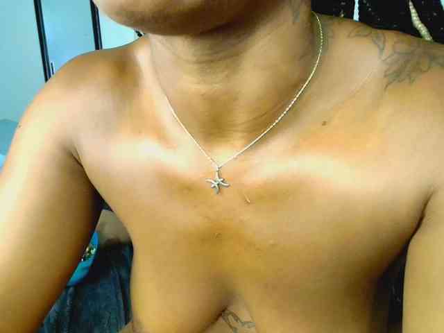 Naomiruty webcam