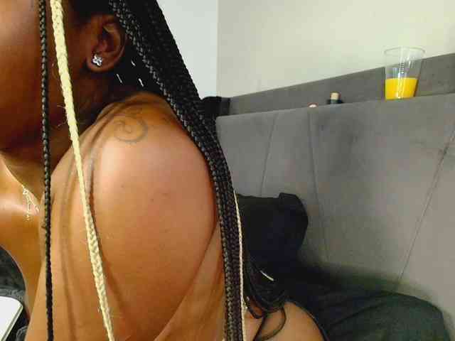 Naomiruty webcam