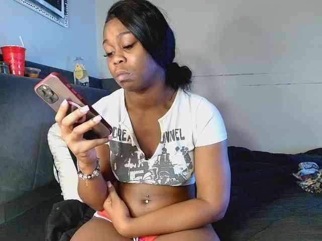 Naomiruty webcam