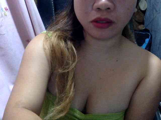 Pinnky69 Live Webcam on BongaCams