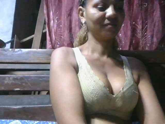 live cam room Selvidam