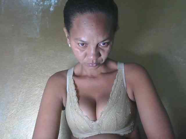 free adult chat room Selvidam