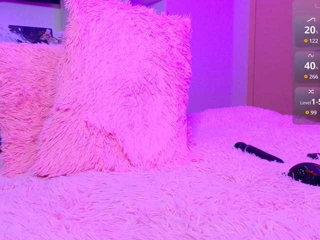 foxxetty's BongaCams show and profile