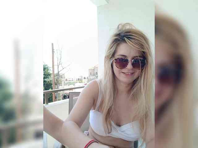 xxxharmonyyy webcam