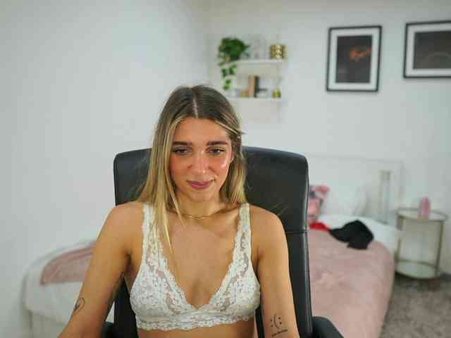 Frenchlove21 webcam