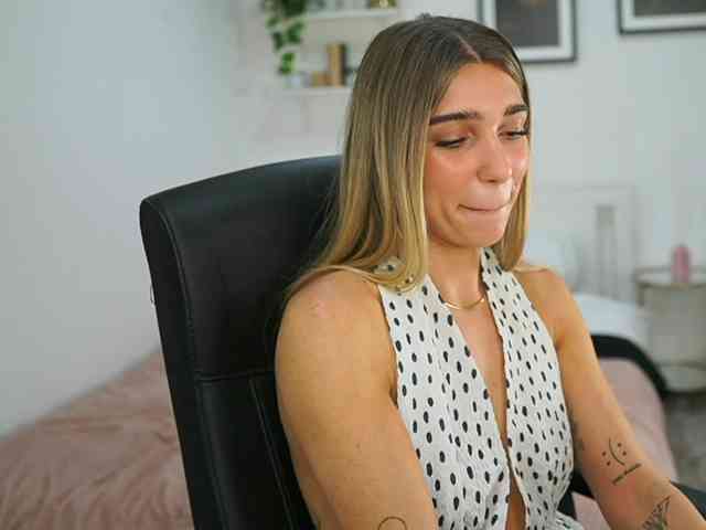 Frenchlove21 webcam