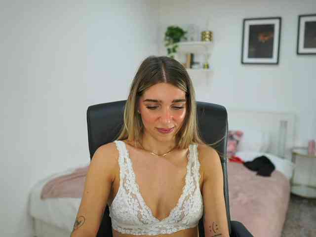 Frenchlove21 webcam