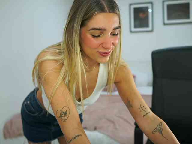 Frenchlove21 webcam