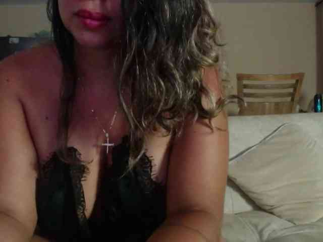 Alannafit Live Webcam on BongaCams