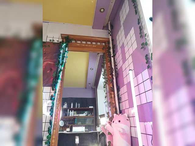 -Yourgirl's BongaCams show and profile