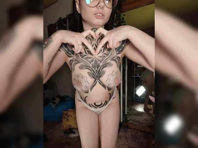 -Yourgirl's BongaCams show and profile