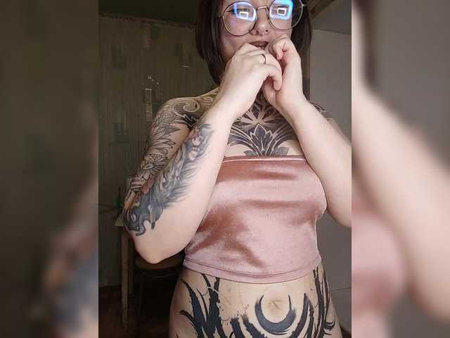 -Yourgirl's BongaCams show and profile