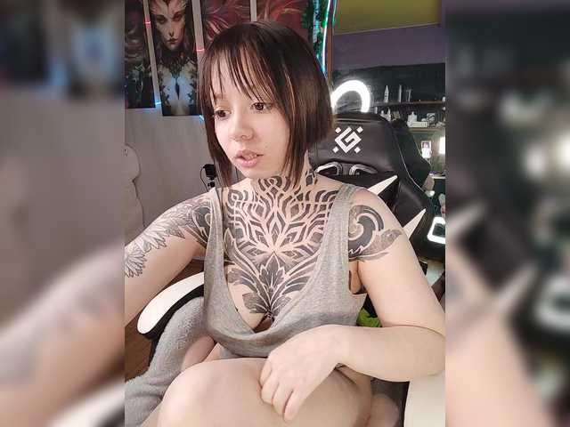 -Yourgirl's BongaCams show and profile