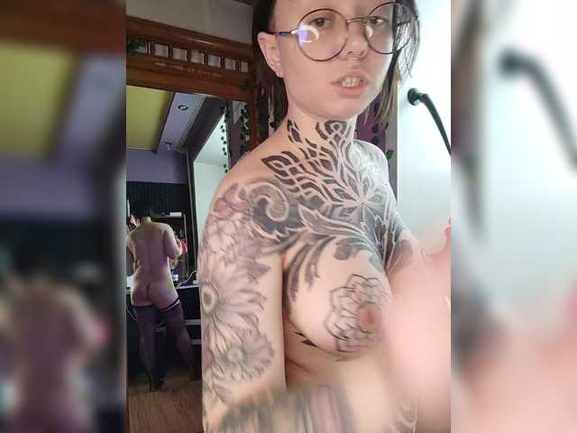 -Yourgirl's BongaCams show and profile