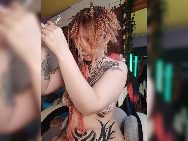 -Yourgirl's BongaCams show and profile