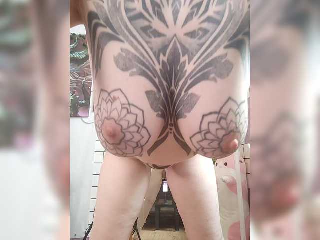 -Yourgirl's BongaCams show and profile