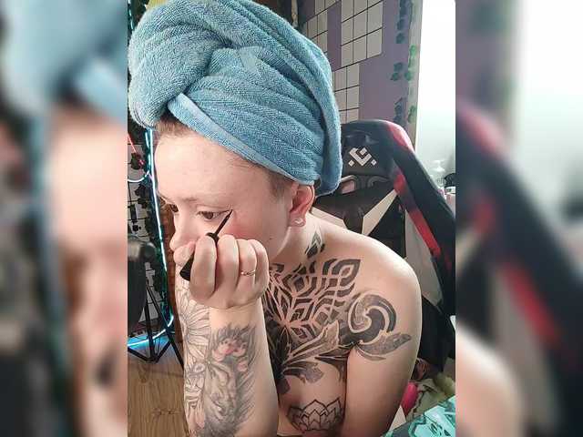 -Yourgirl's BongaCams show and profile