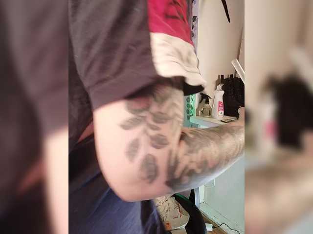 -Yourgirl's BongaCams show and profile