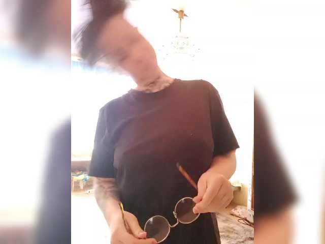 -Yourgirl's BongaCams show and profile