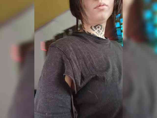 -Yourgirl Live Webcam on BongaCams