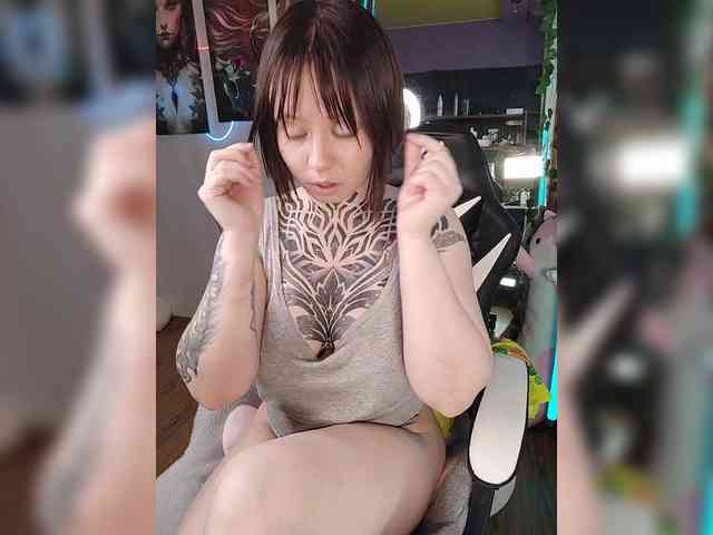 -Yourgirl Live Webcam on BongaCams