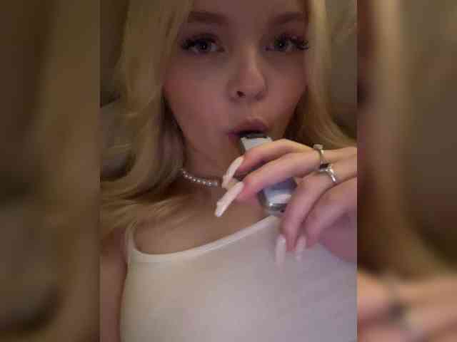 sakuraans webcam
