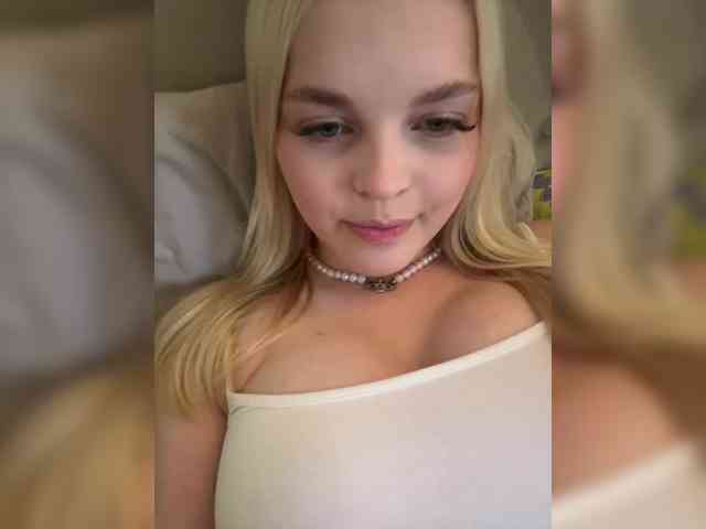 sakuraans webcam