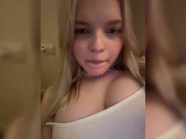 sakuraans webcam