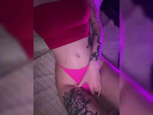 HorneyDiwazz webcam