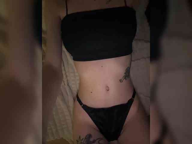 HorneyDiwazz webcam