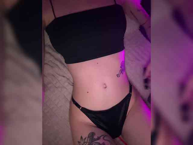 HorneyDiwazz webcam
