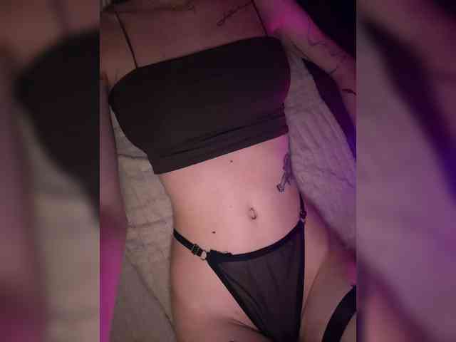 HorneyDiwazz webcam