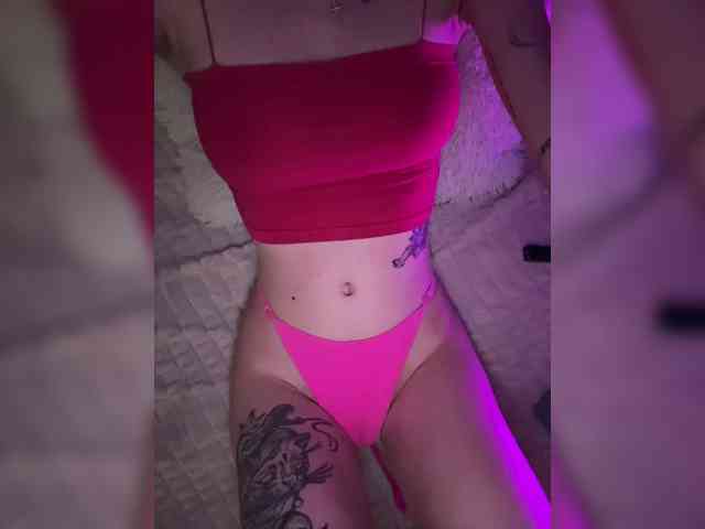 HorneyDiwazz webcam