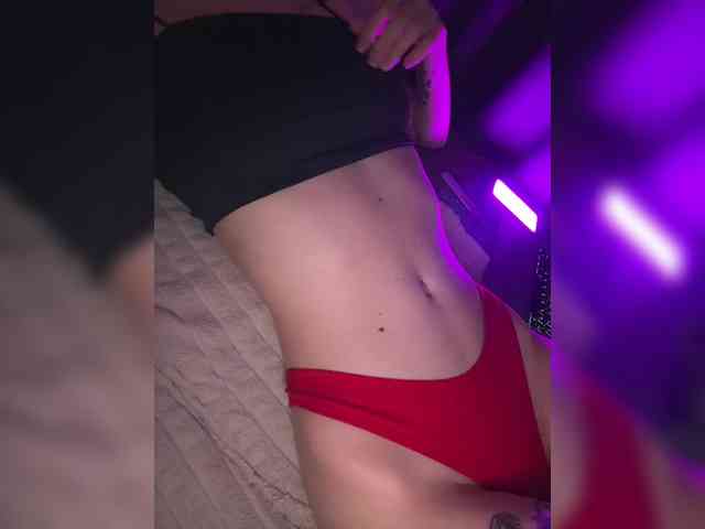 HorneyDiwazz webcam